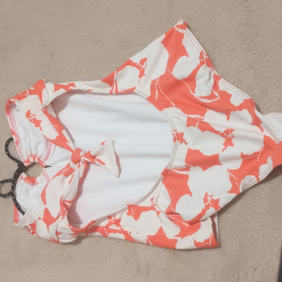 Open back Roxy one piece - Picture 2 of 2